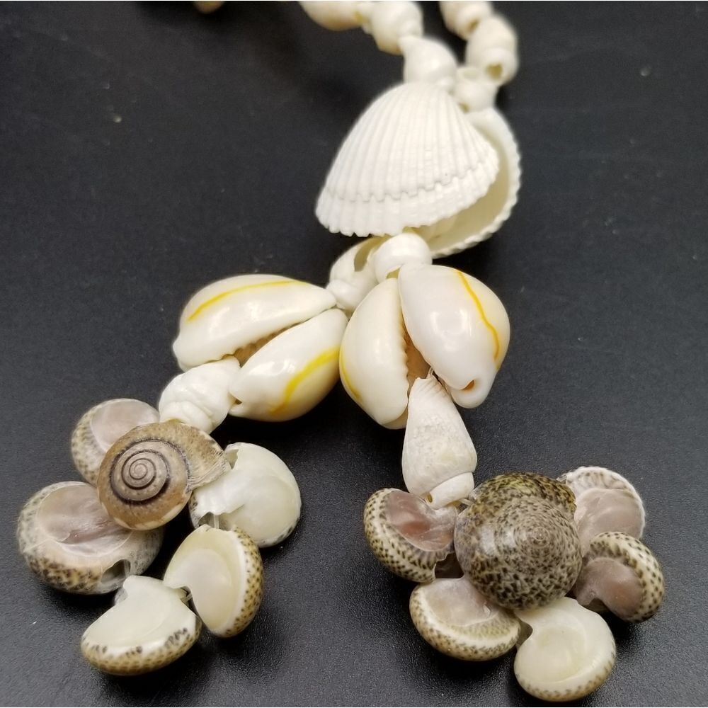 Absolutely breathtaking authentic seashell flower unique necklace boho N103 - Picture 2 of 3